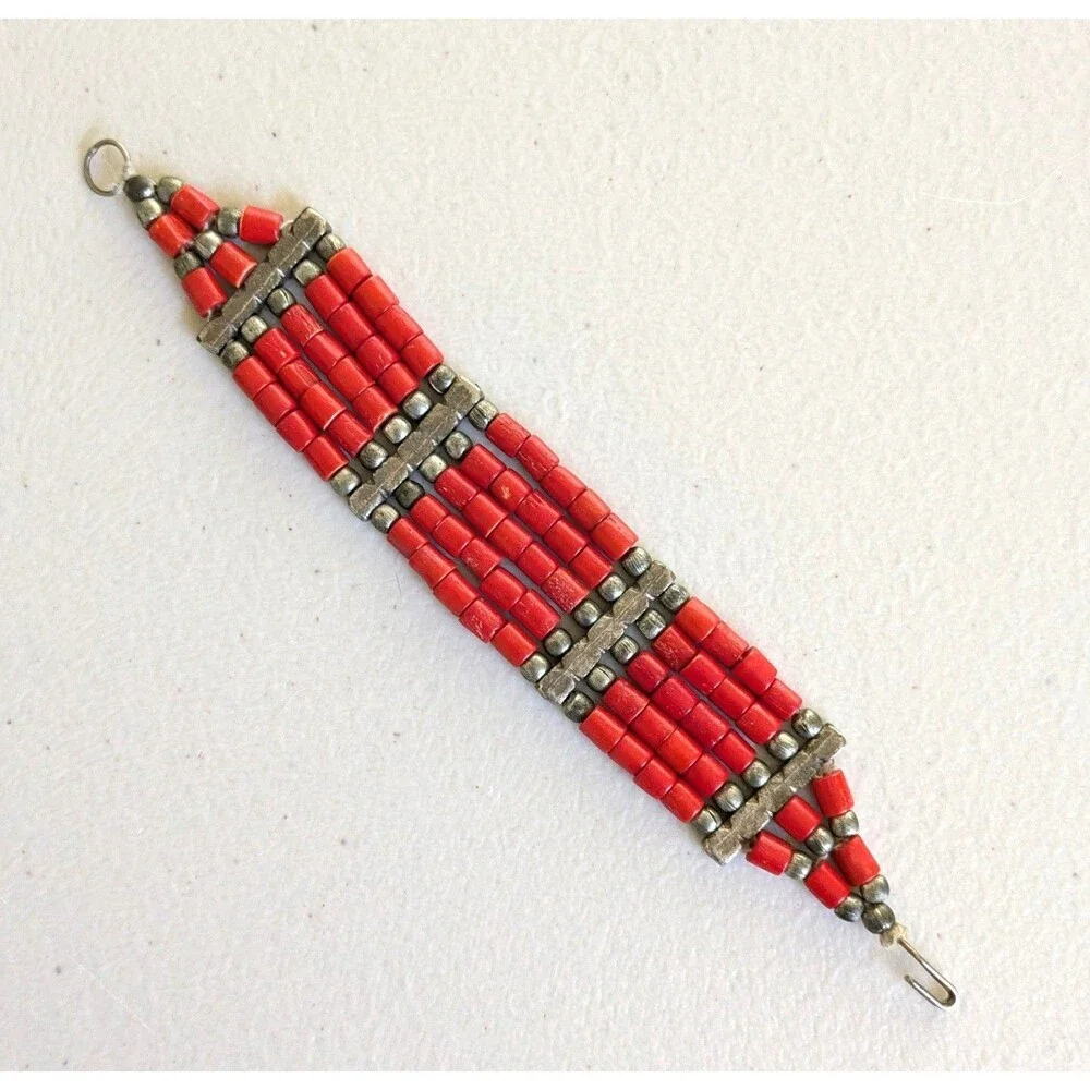 VTG Mexico Red Dyed Bone Bovine Bead Bracelet 5-Strand Ethnic Tribal Silver Tone